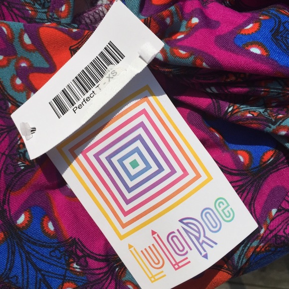 LuLaRoe Perfect T (XS) - Picture 4 of 6
